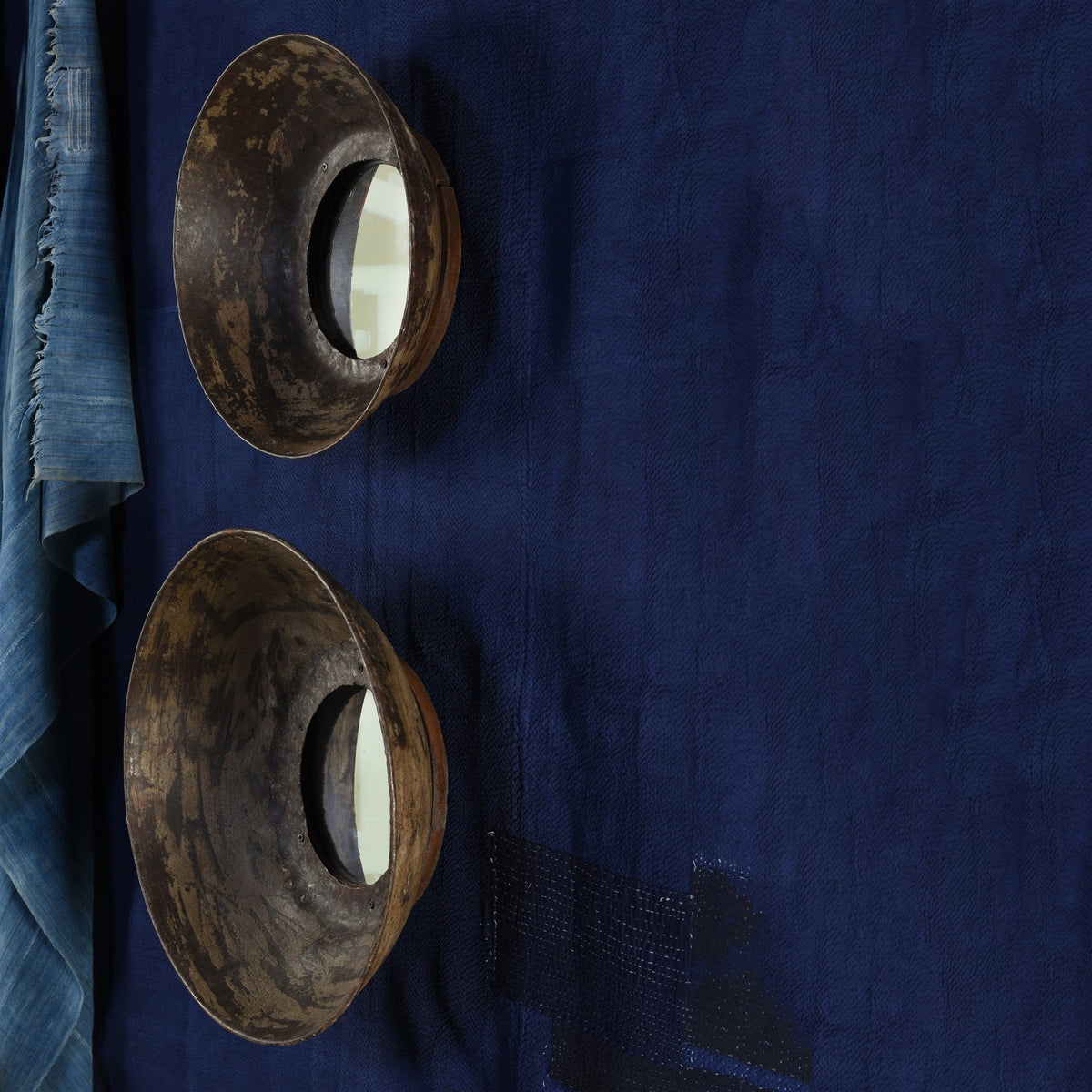 Metal Bowl Mirror - Lrg